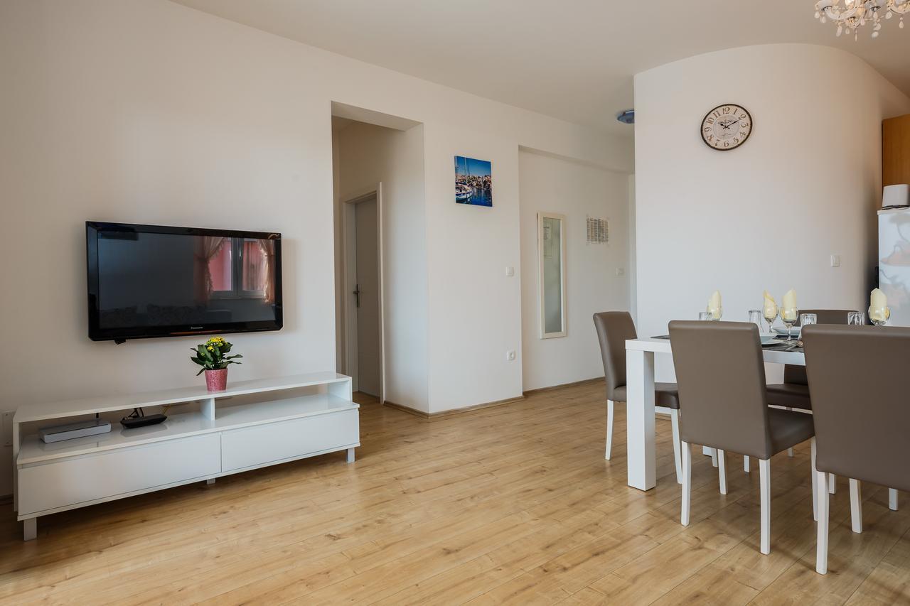 Villa Nora Трогир Екстериор снимка