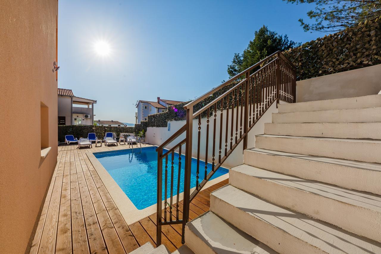 Villa Nora Трогир Екстериор снимка
